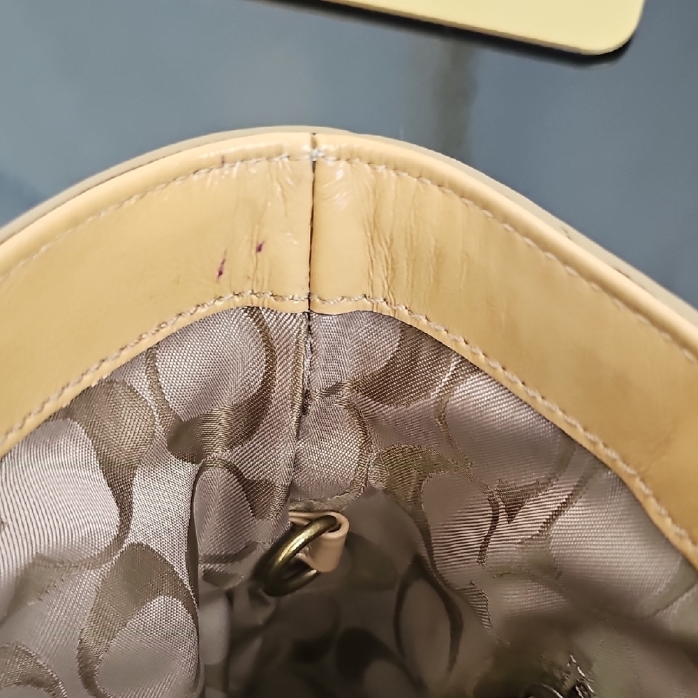 Coach  2008 Gallery Laced East West Tote Bag EUC Camel - Picture 10 of 11